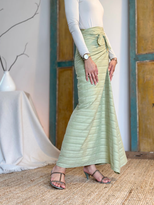 CEMARA Short Kebaya Set in Olive Floral