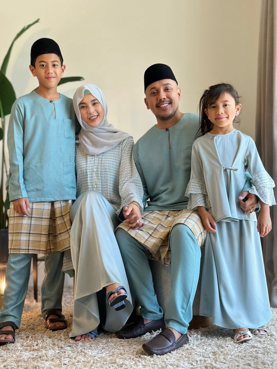 LAILA Long Kebaya Set in Icy Mist