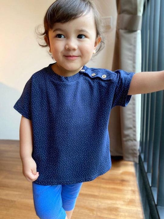 DYLAN Unisex Baby’s Tee in Navy