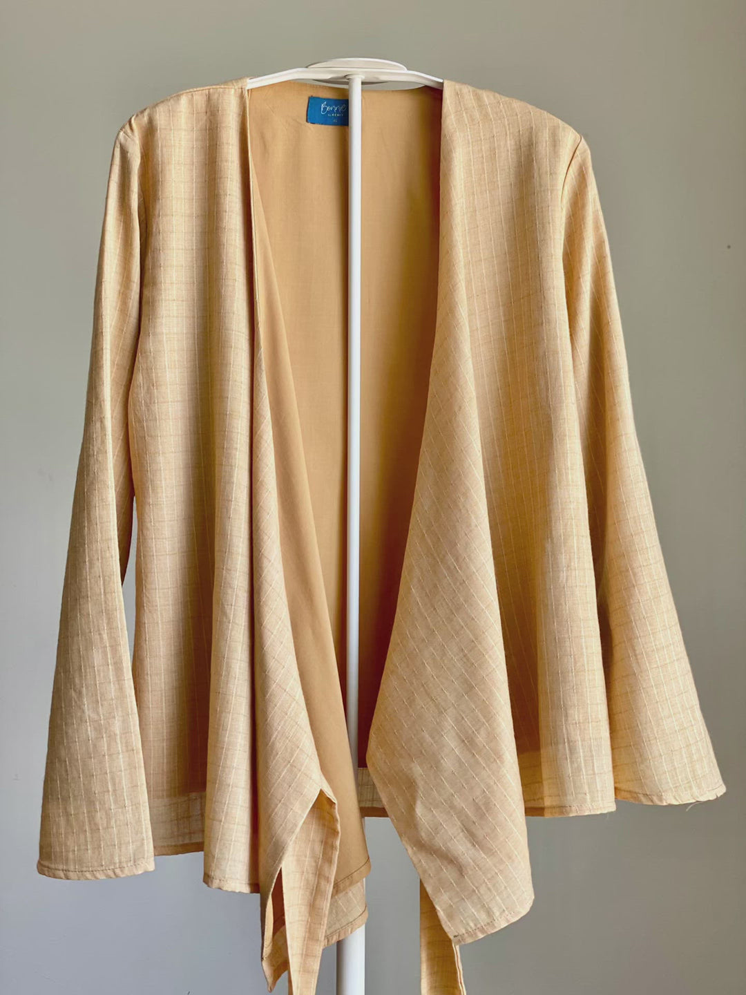DONNA Wrap Blouse