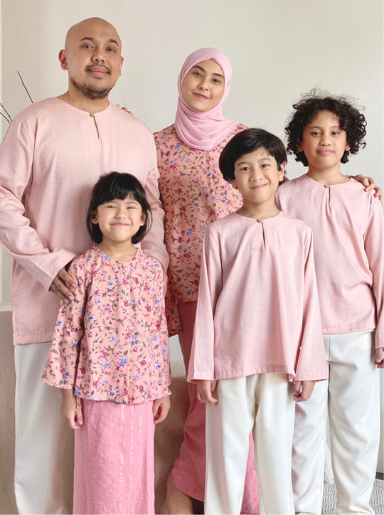 BUDI Teluk Belanga Kurta in Pink