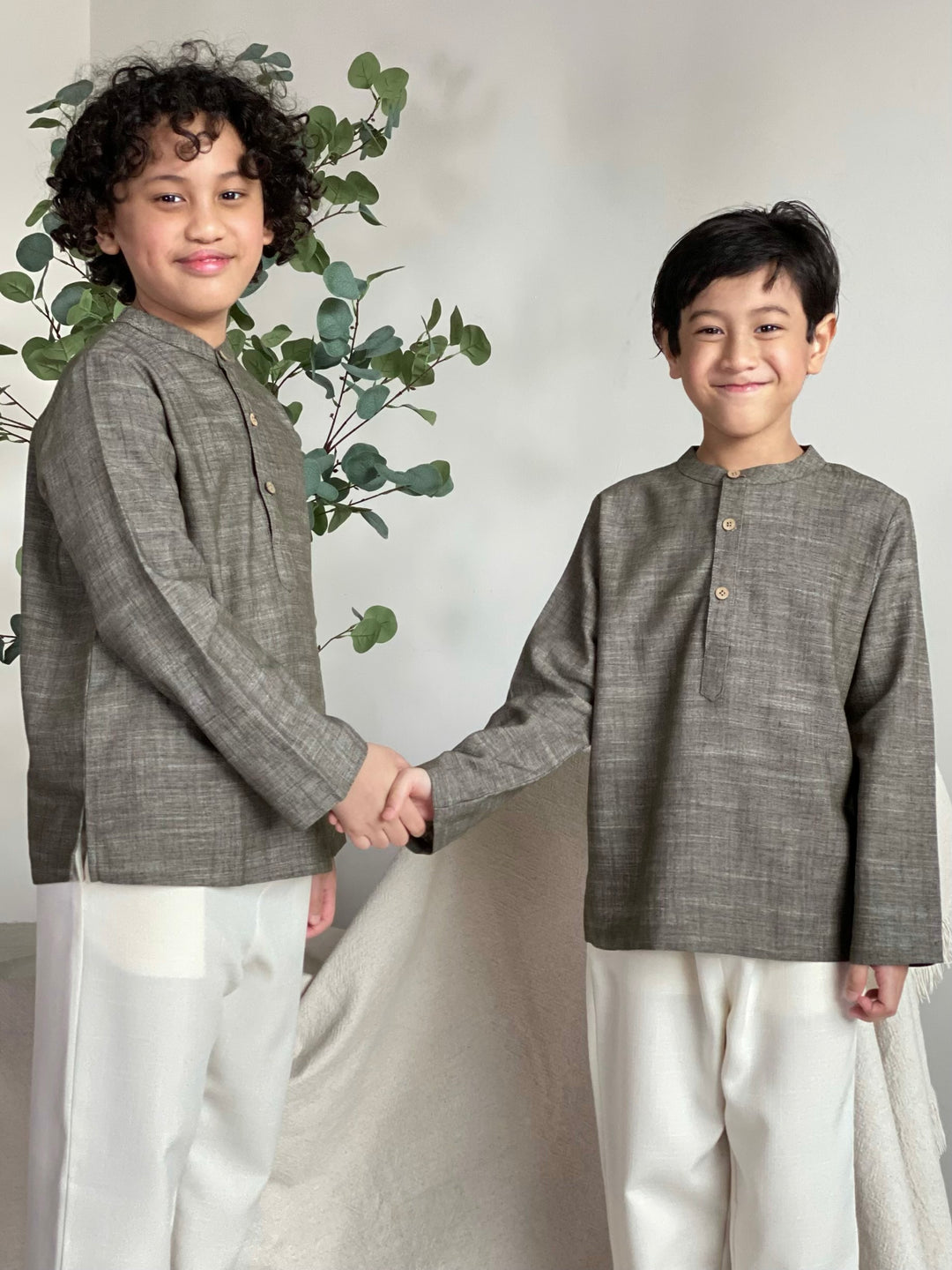 AMAR Kurta in Mud Green