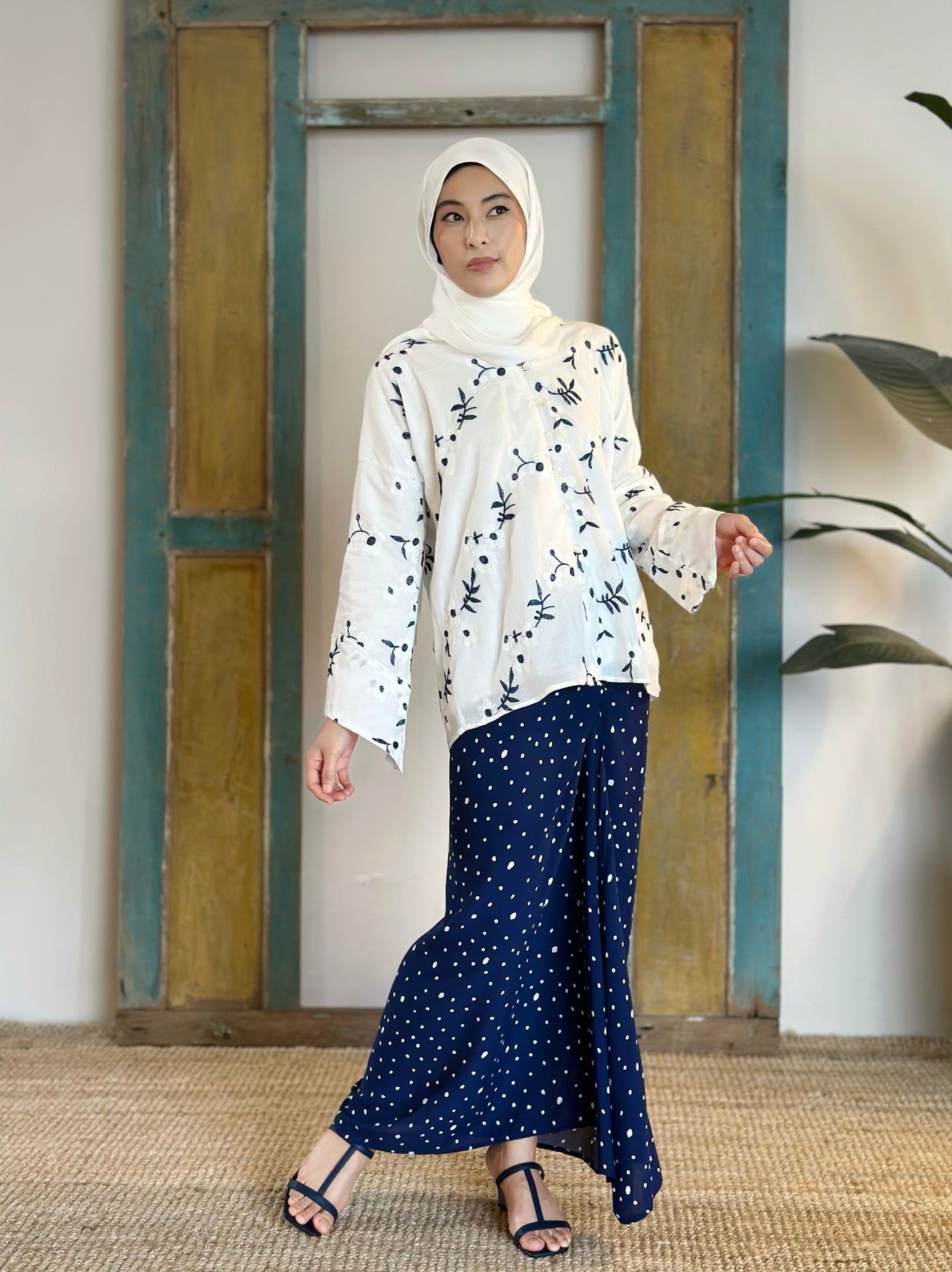 MUSTIKA Mini Kebarung Set in Luxe