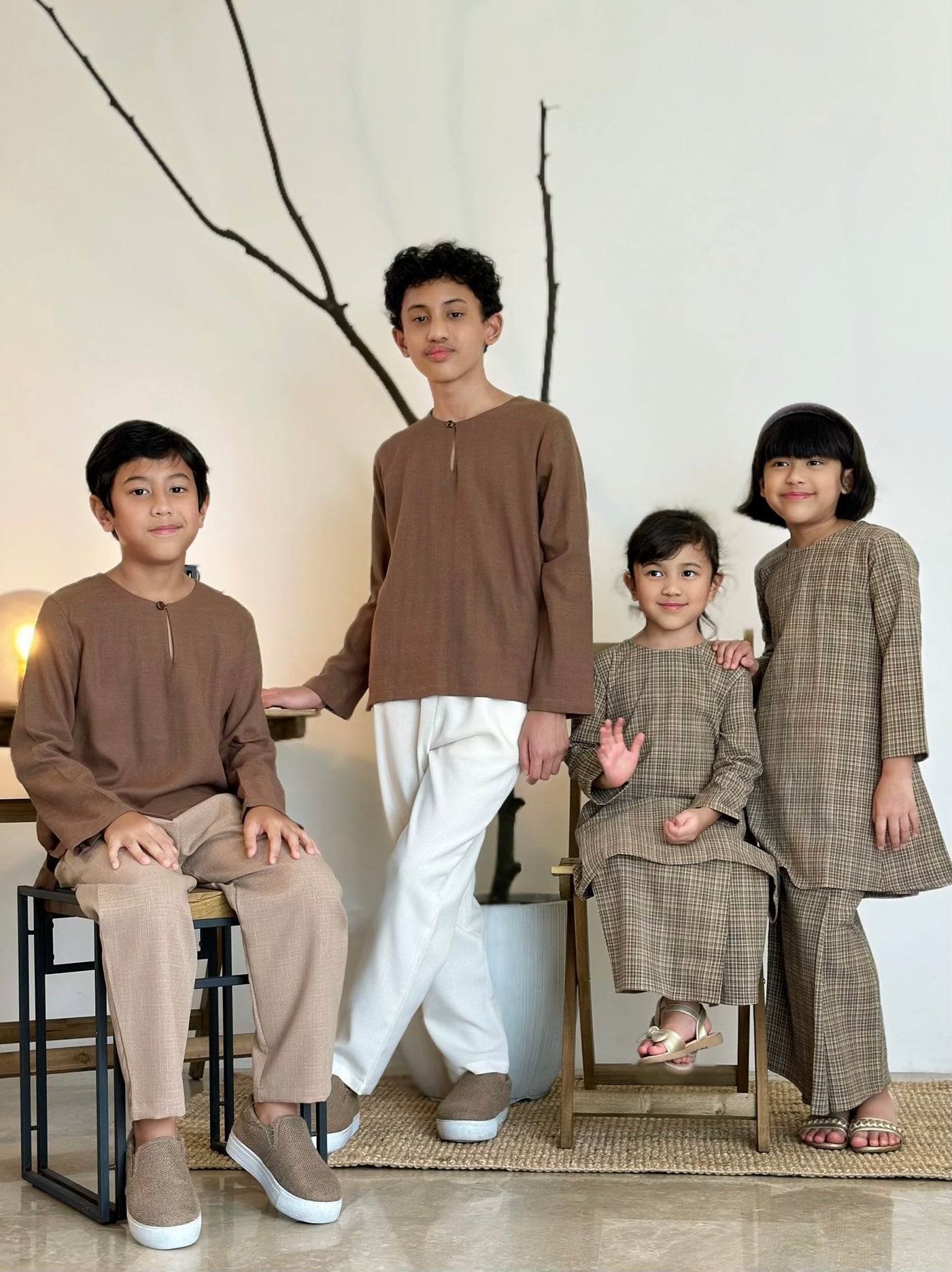 DAMAI Teluk Belanga Kurta in Hickory