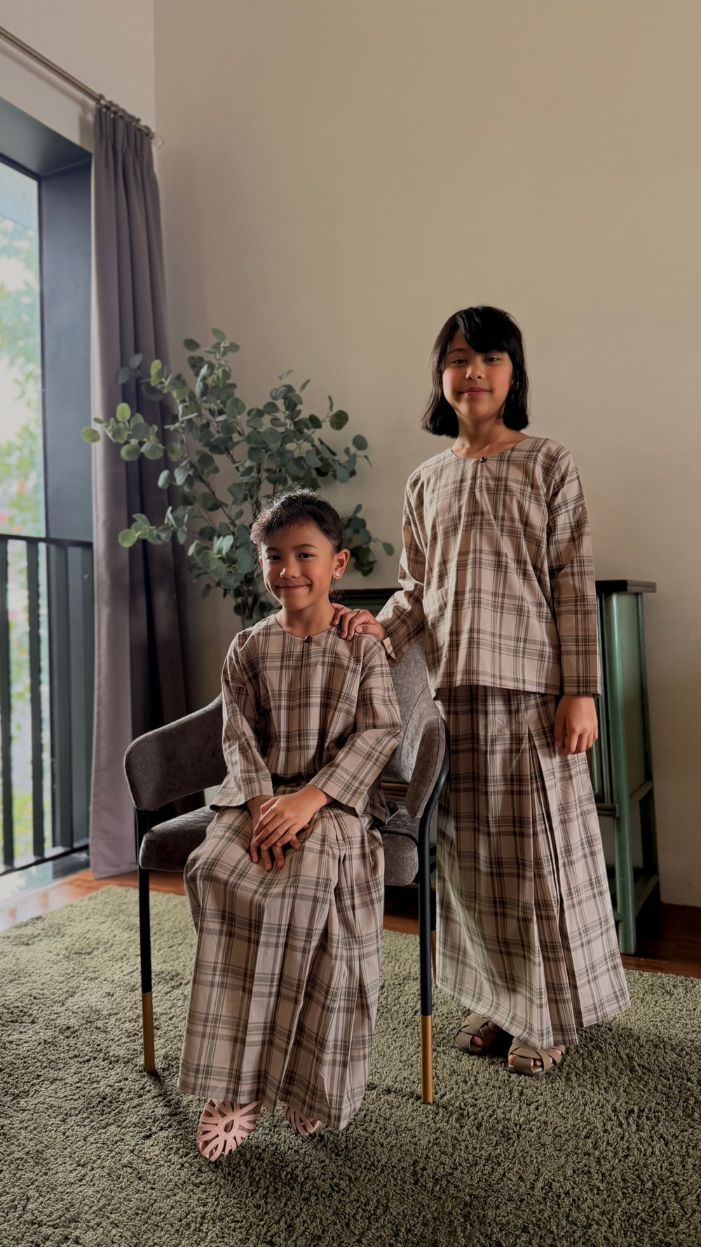 KESUMA Kurung Kedah Set in Olive Plaid