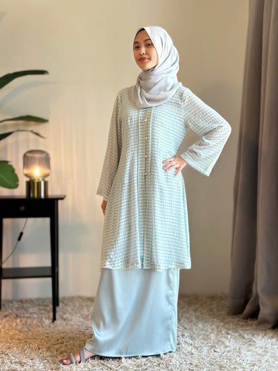 LAILA Long Kebaya Set in Icy Mist