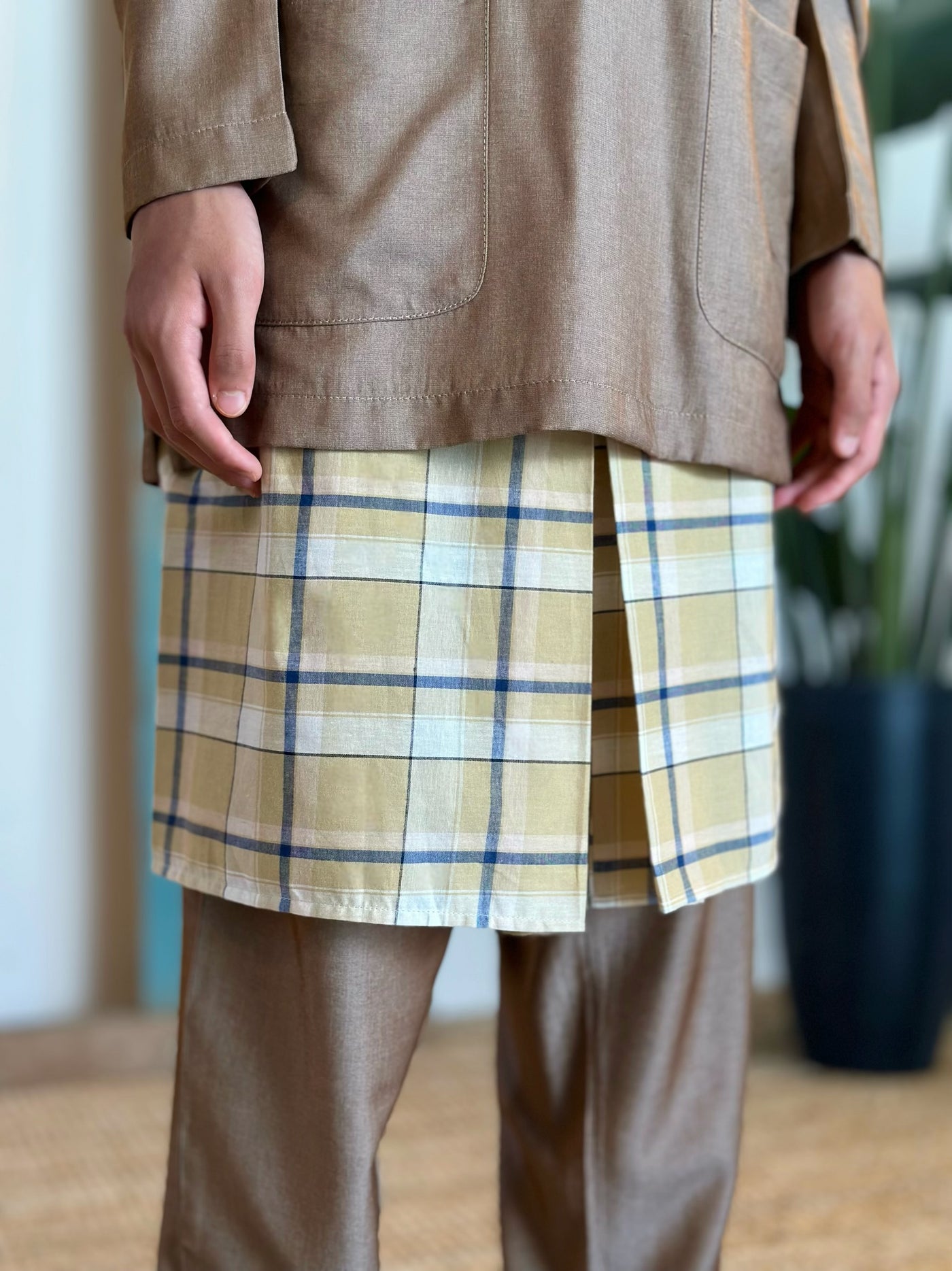 AYUB Instant Pelikat Style Samping in Parmesan Plaid