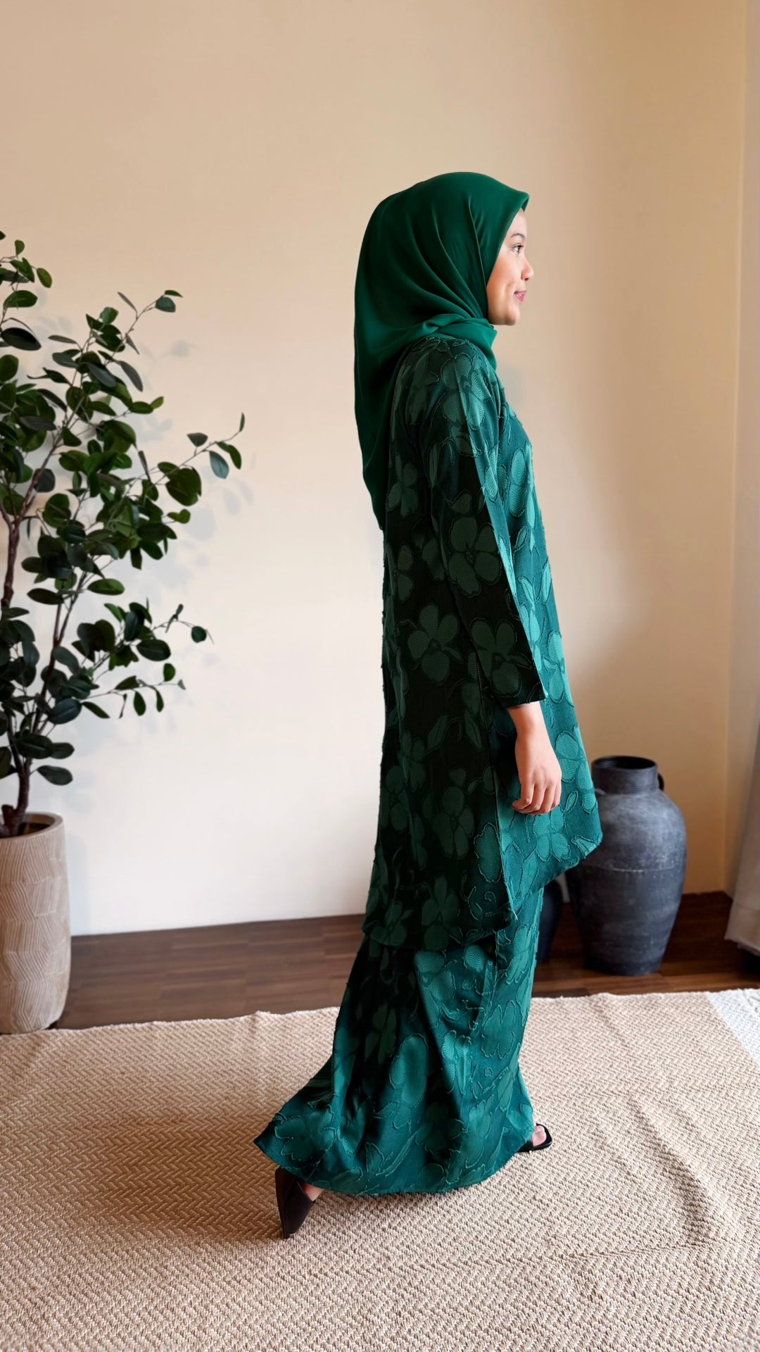 EMBUN Long Kurung Set in Emerald