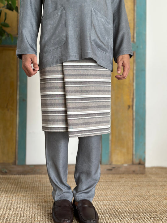 IDRIS Pelikat Style Samping in Slate Stripes