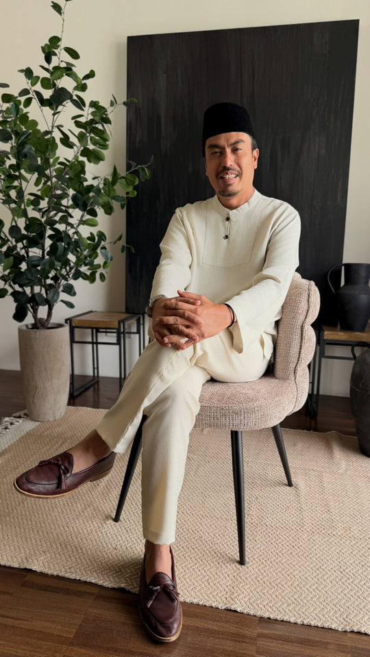 ZAHIR Kurta in Sandy White