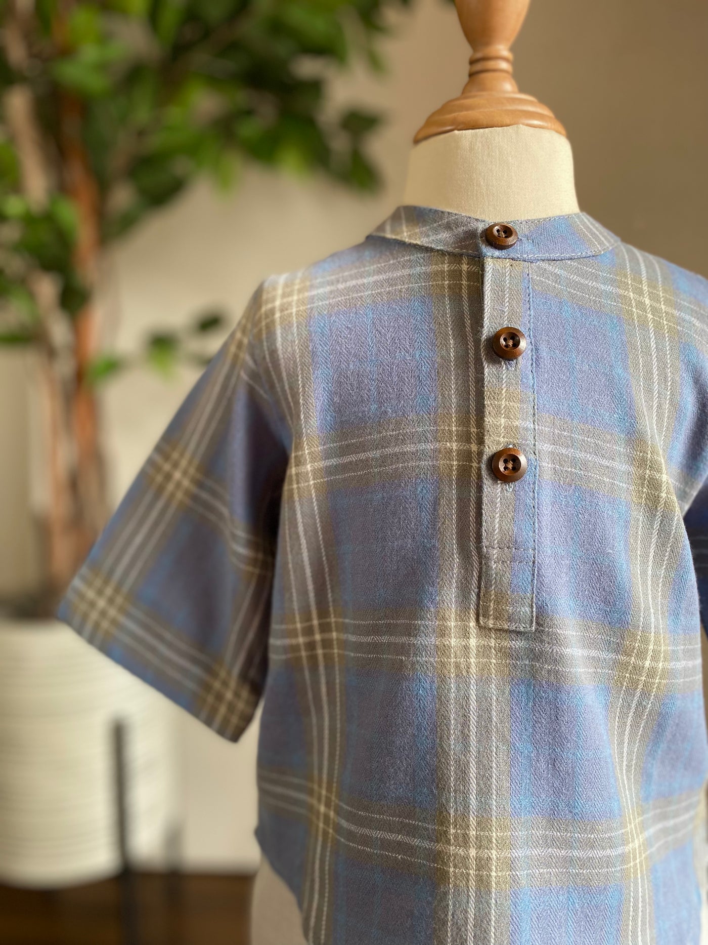 OLIVER Henley Shirt in Blue Tartan