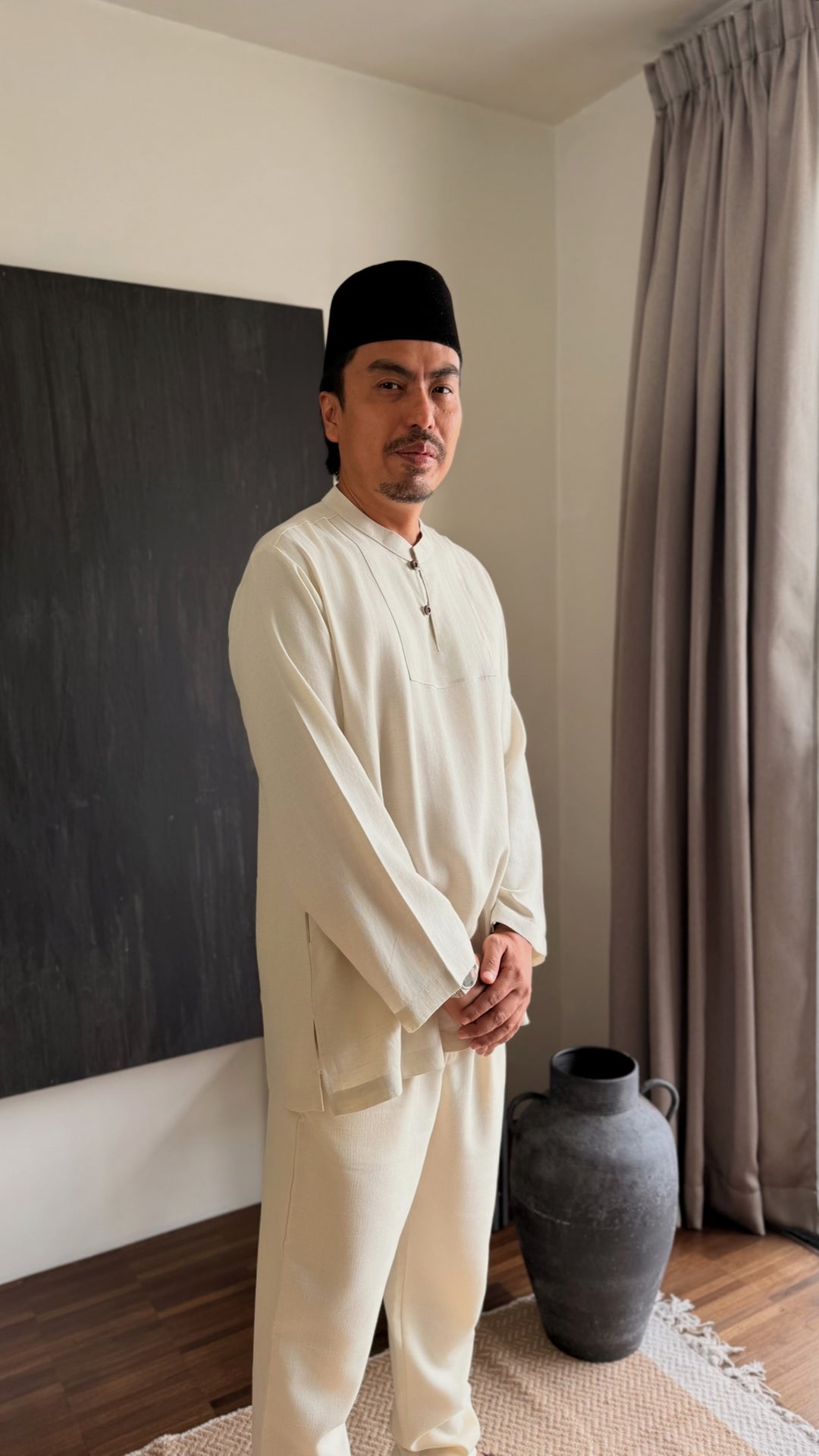 ZAHIR Kurta in Sandy White