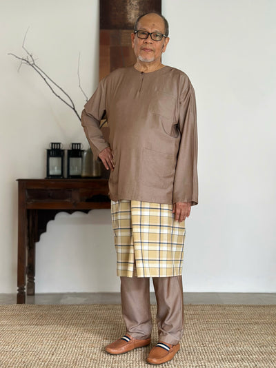 MALIK Teluk Belanga Baju Melayu Set in Taupe