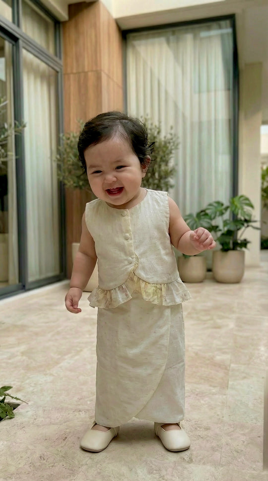 AYRA Baby’s Blouse & Skirt Set in Lemon Blossom