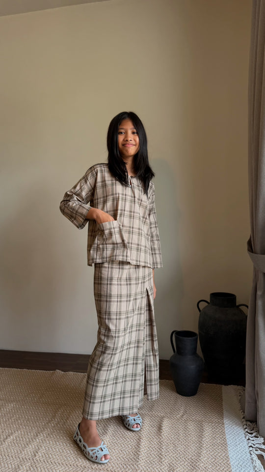 KESUMA Kurung Kedah Set in Olive Plaid