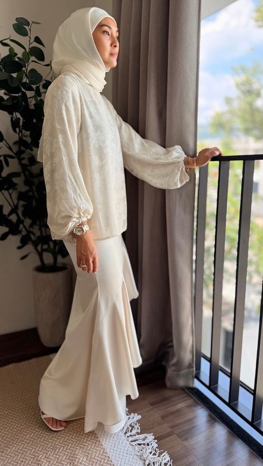 MAYA Modern Kurung Set in Silky Ivory