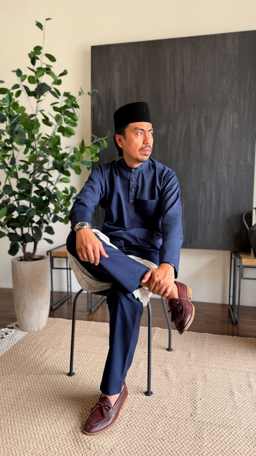 ARJUNA Baju Melayu Cekak Musang in Midnight Blue