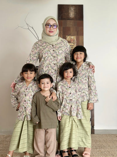 TERATAI Short Kebaya Set in Olive Floral