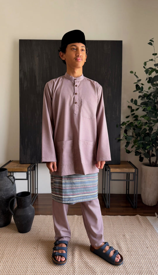 ARJUNA Baju Melayu Cekak Musang in Desert Blush