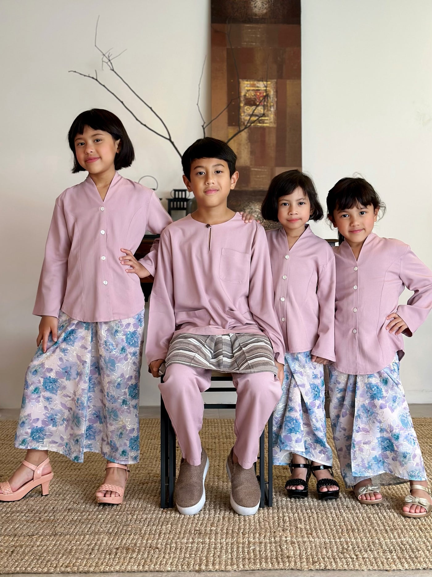 TERATAI Short Kebaya Set in Dusty Lilac