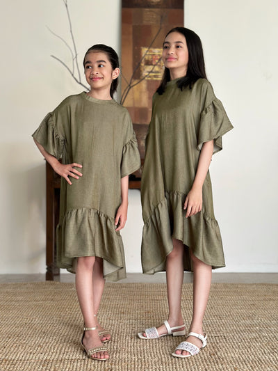 ANGELINA Flounce Dress in Mudgreen