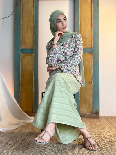 CEMARA Short Kebaya Set in Olive Floral