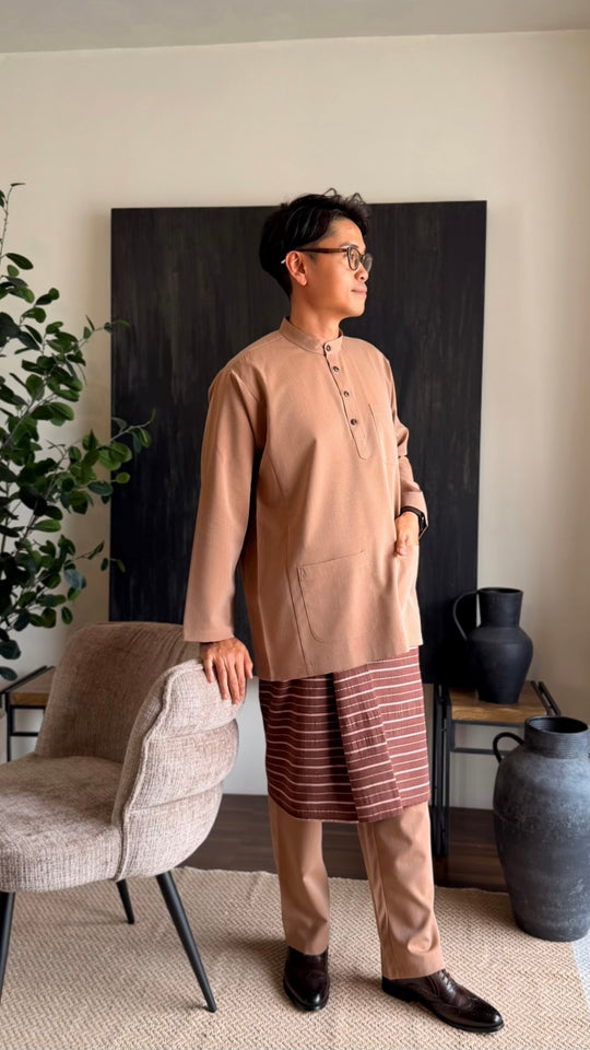 ARJUNA Baju Melayu Cekak Musang in Clay Brown