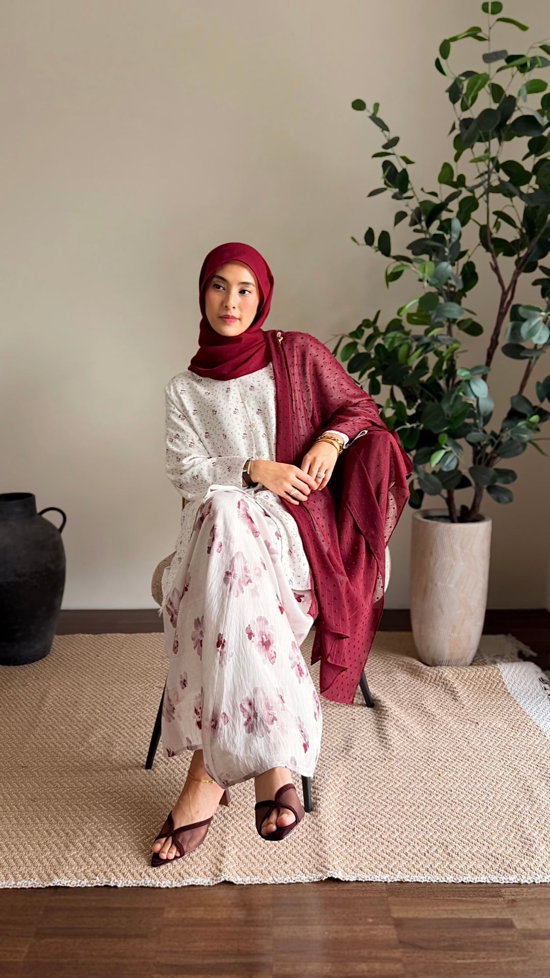 ANGGUN Long Kebarung Set in Merlot Ditsy