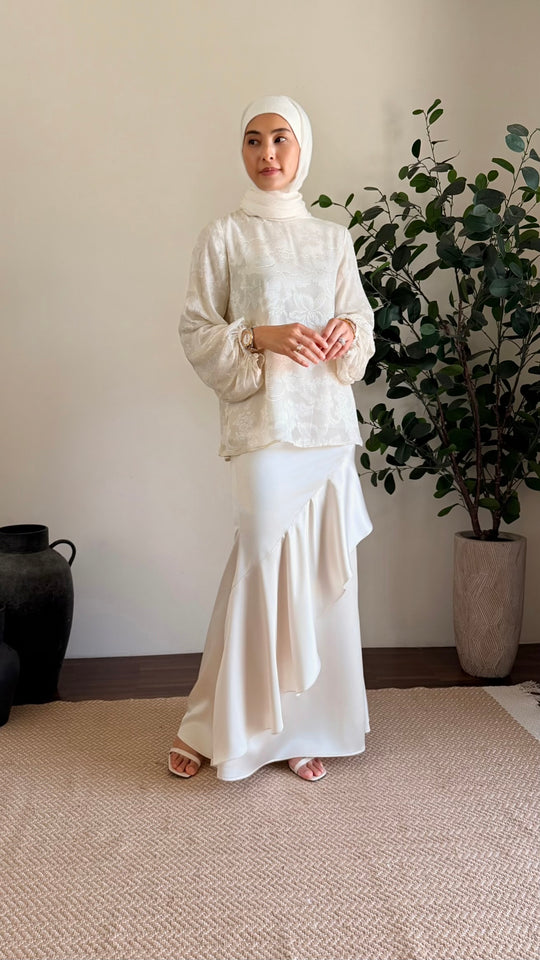 MAYA Modern Kurung Set in Silky Ivory