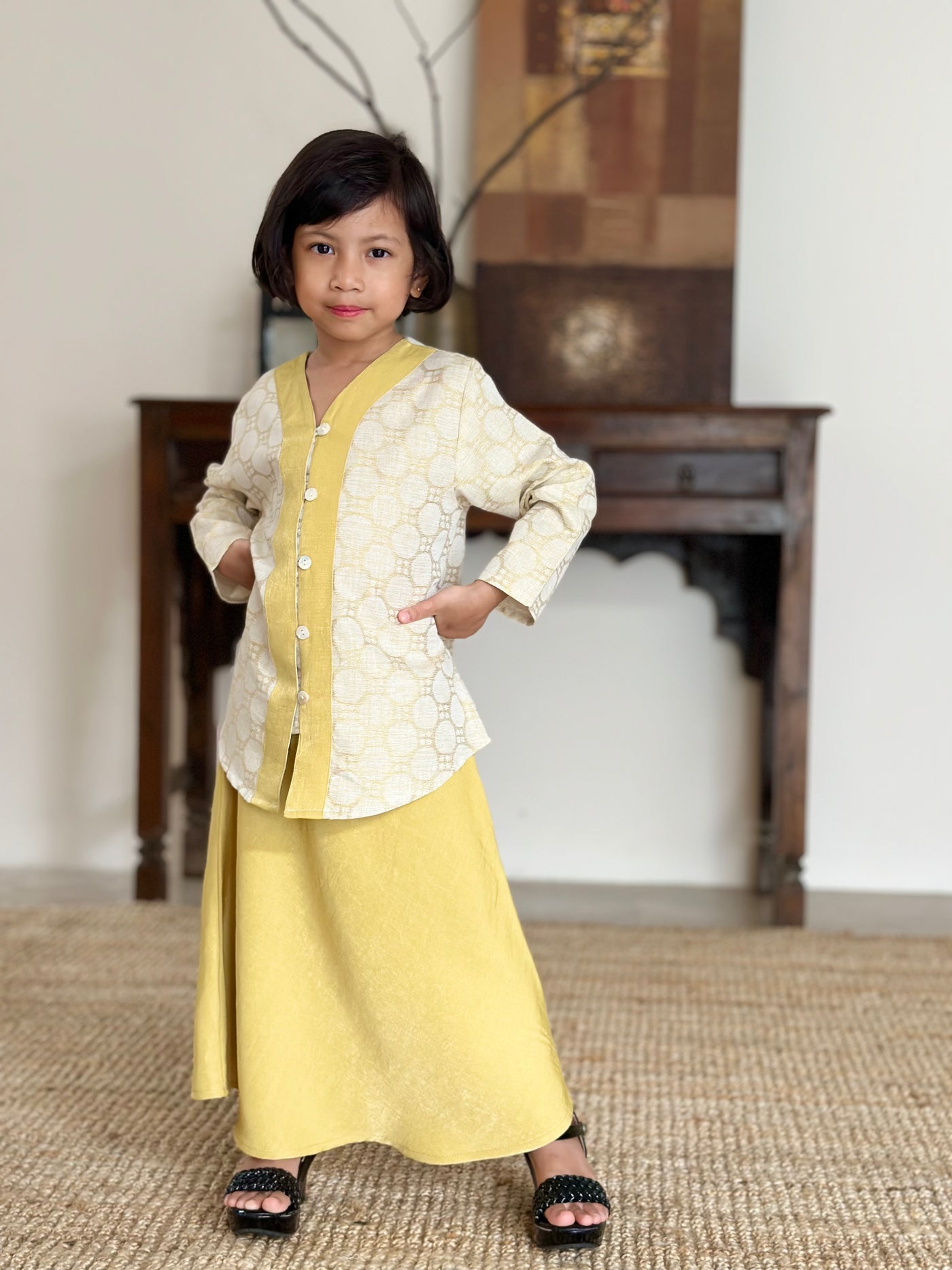 CAHAYA Modern Mini Kurung Set in Daffodil