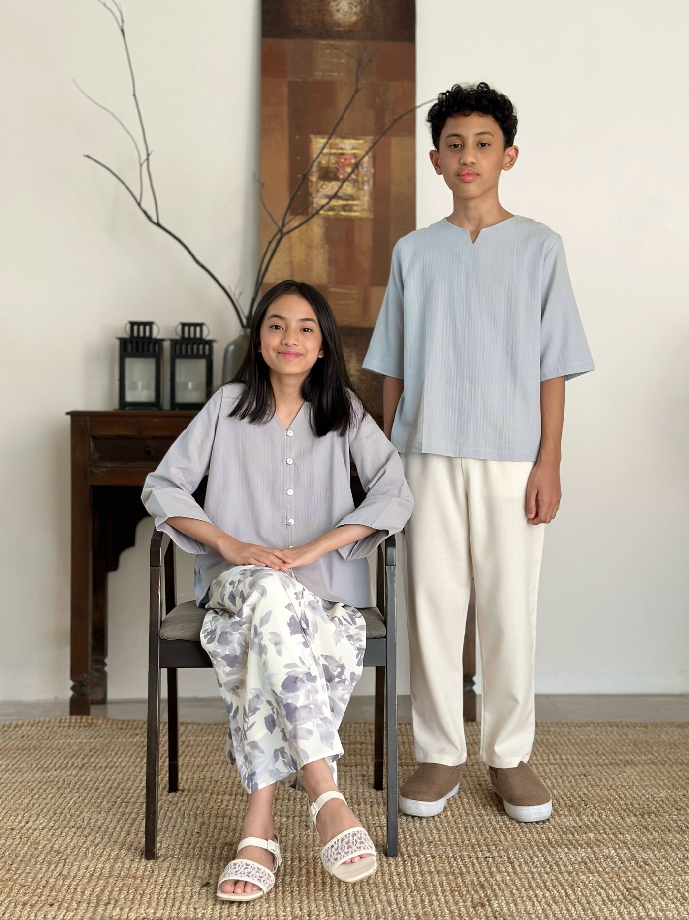 BAIDURI Mini Kebarung Set in Ash