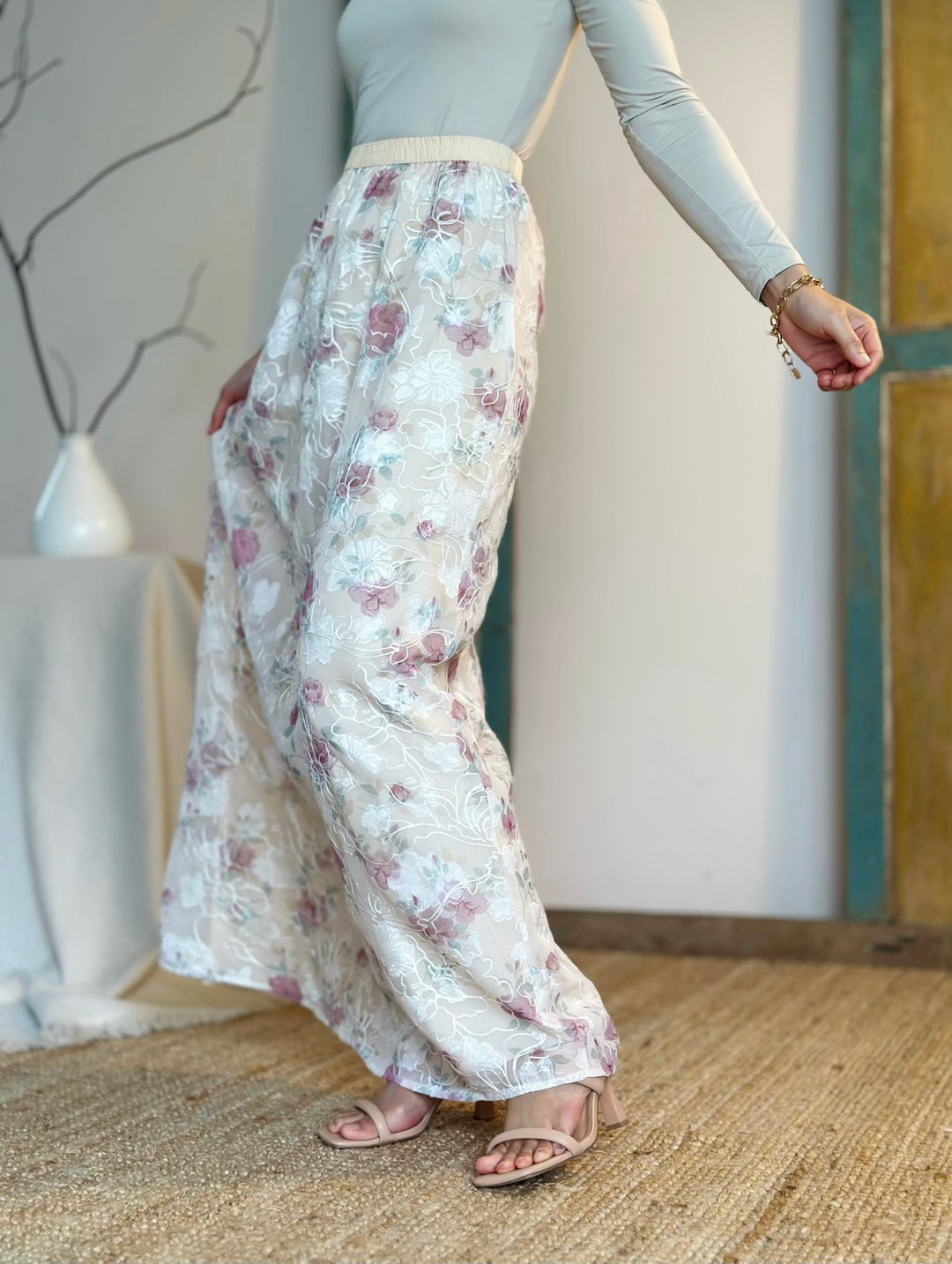 NILA Skirt in Vanilla Rose