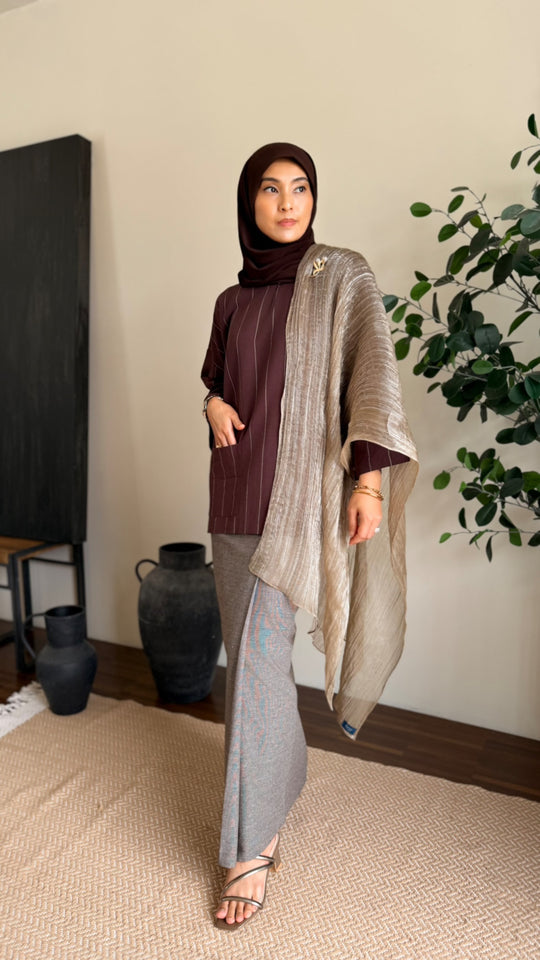 MAIMUNAH Kurung Kedah Set in Chocolate