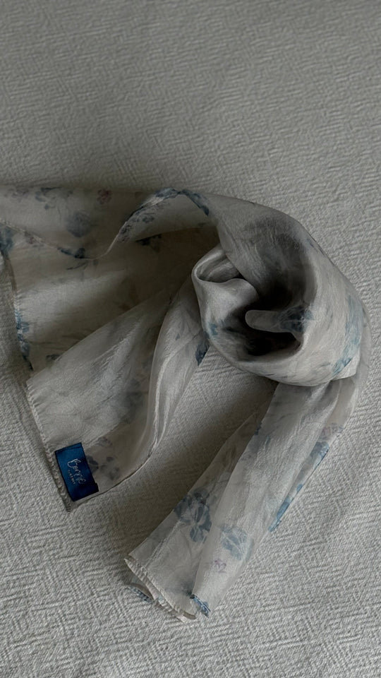 ALUN Selendang in Blue Botanica