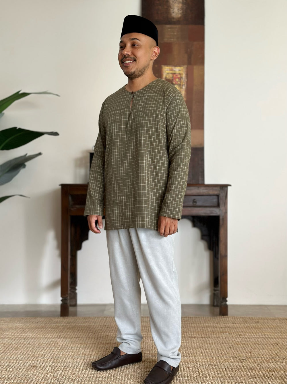 BUDI Teluk Belanga Kurta in Olive