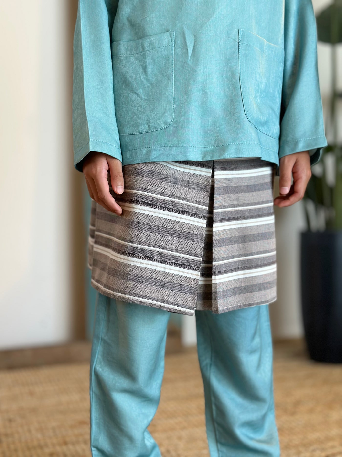 AYUB Instant Pelikat Style Samping in Slate Stripes