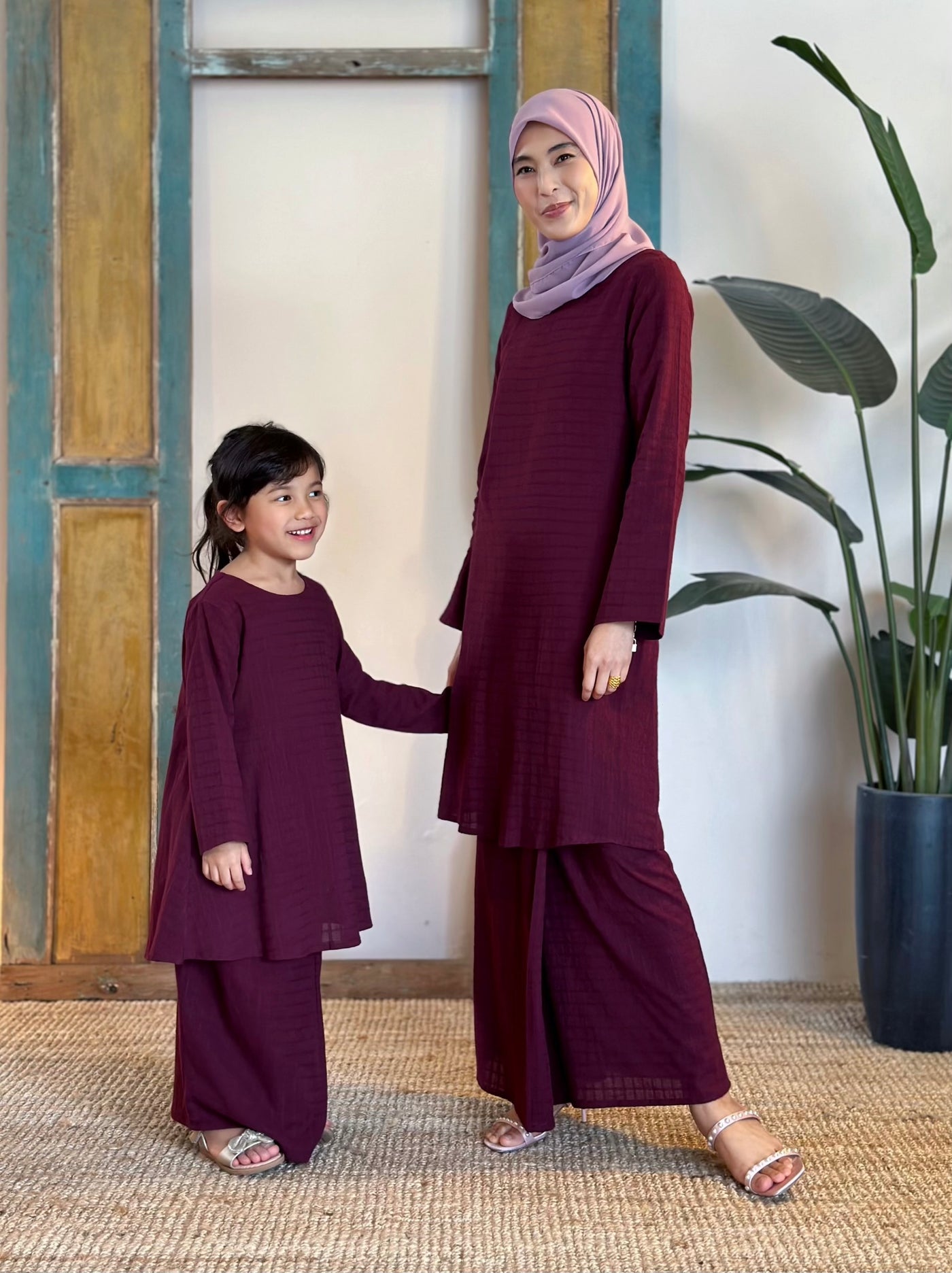 MELATI Kurung Pahang Set in Tyrian