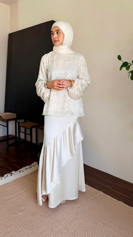 MAYA Modern Kurung Set in Silky Ivory