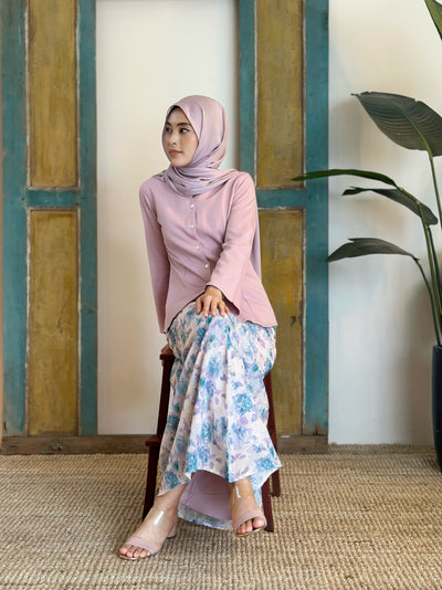 CEMARA Short Kebaya Set in Dusty Lilac