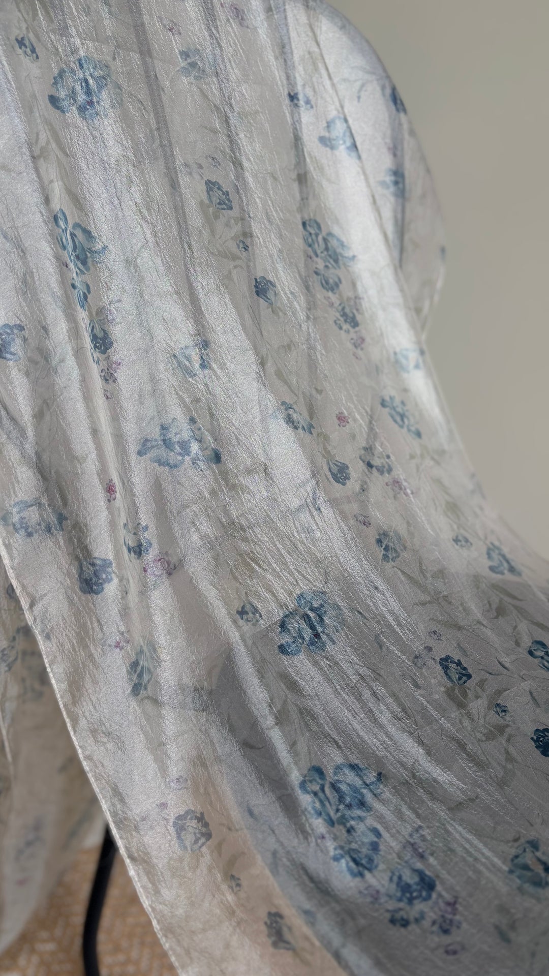 ALUN Selendang in Blue Botanica