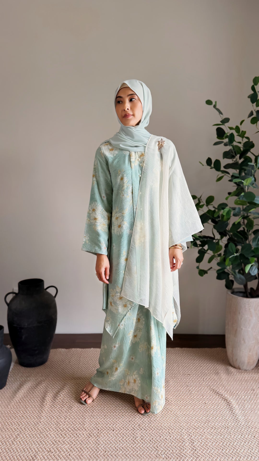 RATU Long Kebaya Set in Dreamy Green