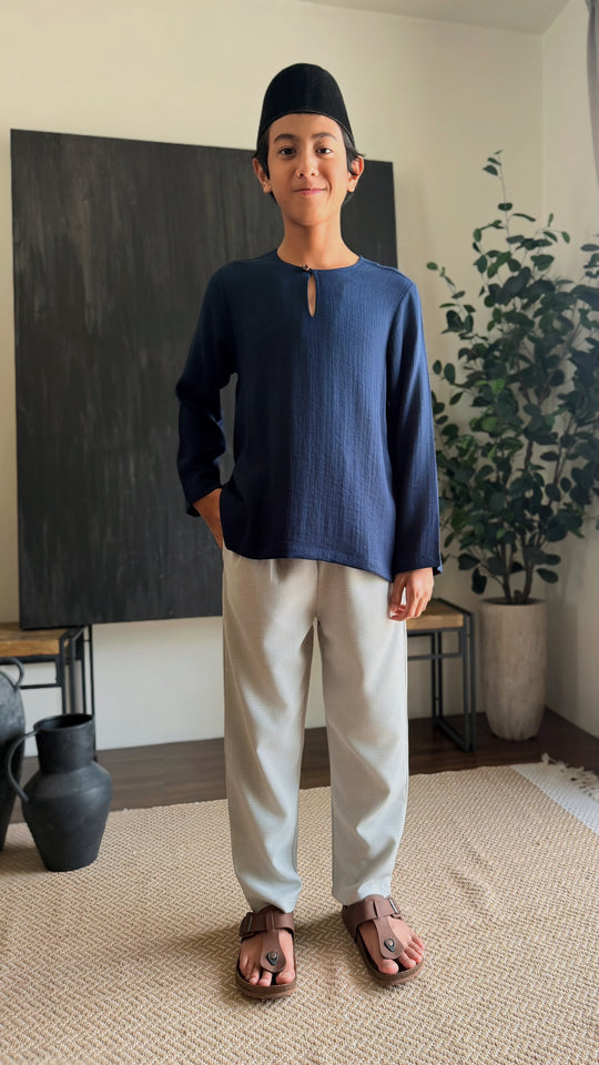 PEKAN Teluk Belanga Kurta in Midnight Blue