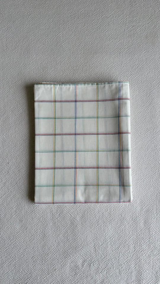 IDRIS Pelikat Style Samping in Pastel Grid