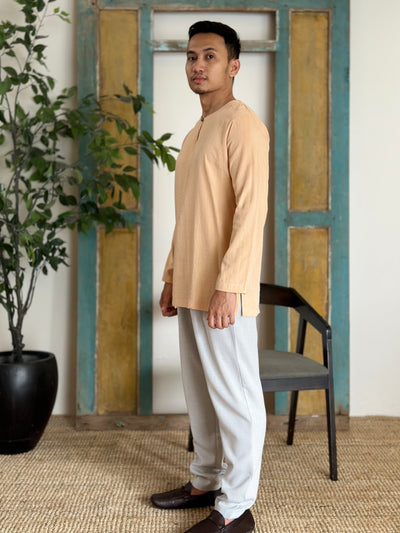 BUDI Teluk Belanga Kurta in Peach