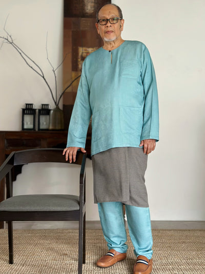 MALIK Teluk Belanga Baju Melayu Set in Turquoise