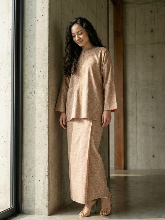 MULUS Kurung Kedah Set in Peach Floral