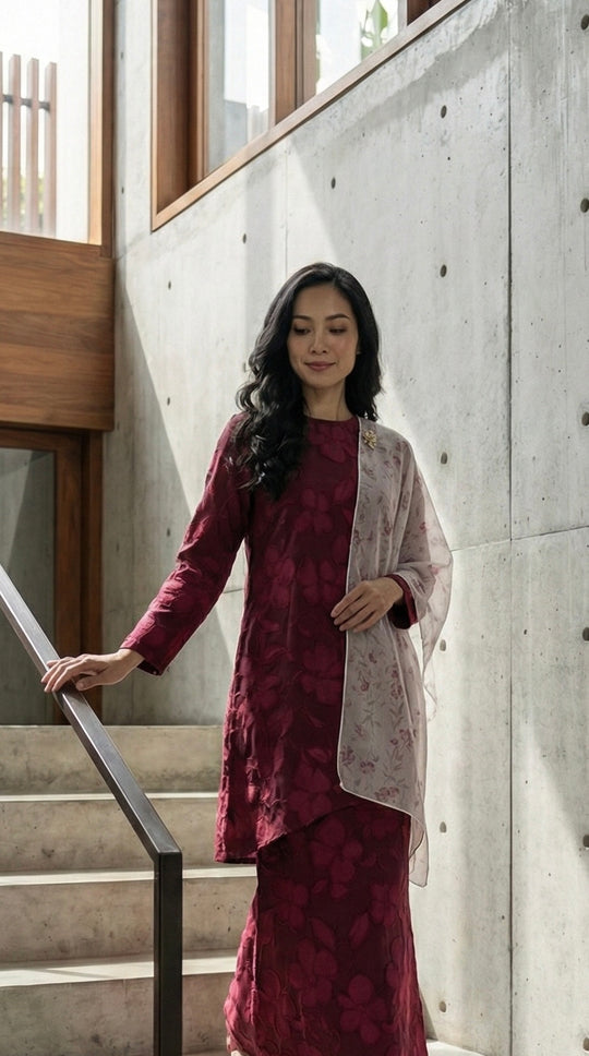 EMBUN Long Kurung Set in Maroon