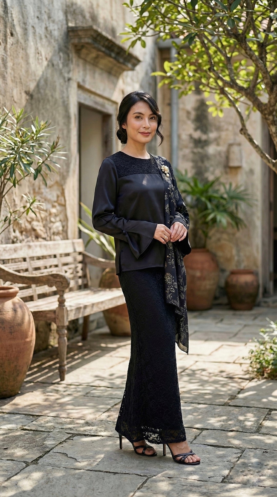 YASMIN Modern Kurung Set in Noir Grace