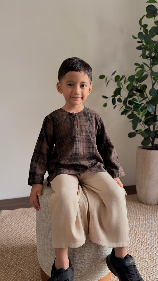 PEKAN Teluk Belanga Kurta in Espresso Plaid