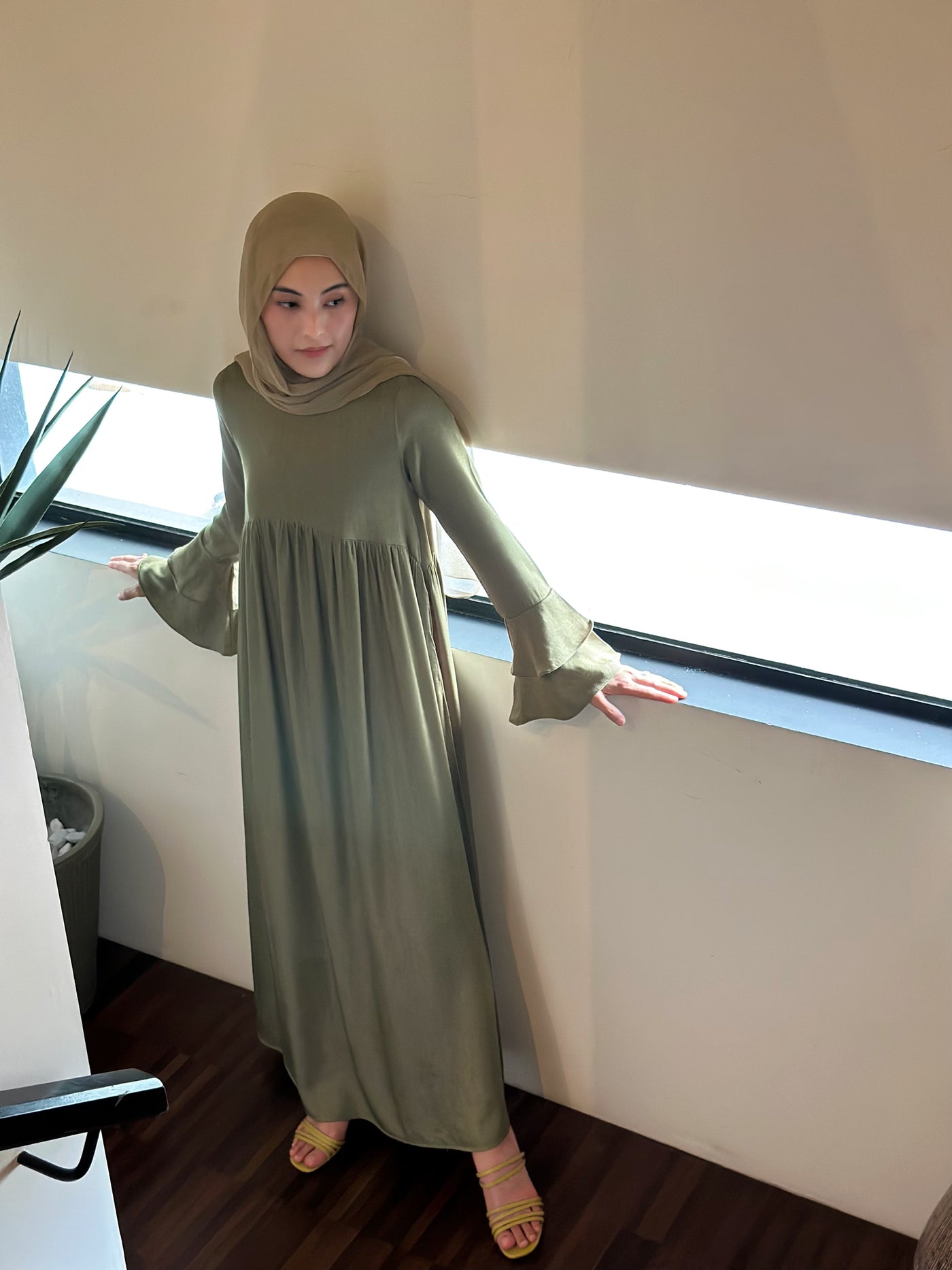 SERENA Flounce Maxi Dress in Mudgreen
